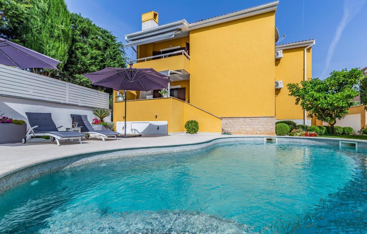 Jasmine With Swimming Pool * Pula